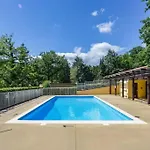 1 Terrasse Et Piscine Apartment