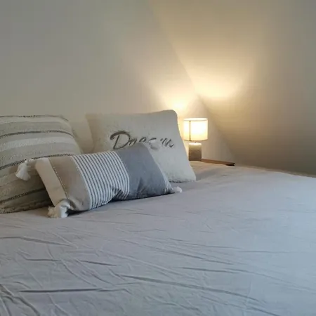 1 Terrasse Et Piscine *