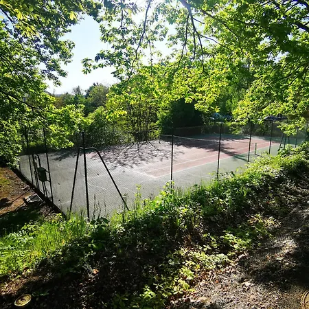 1 Terrasse Et Piscine アパート *